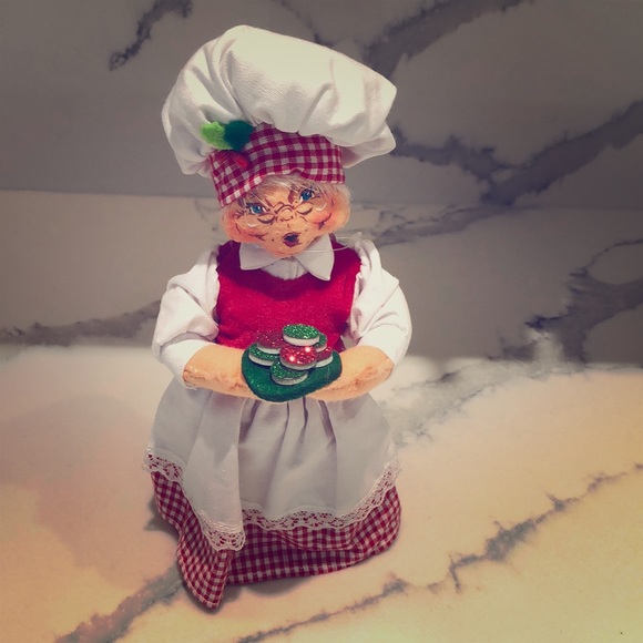 Annalee Mrs. Chef Santa 🤶🏻 - Picture 2 of 2